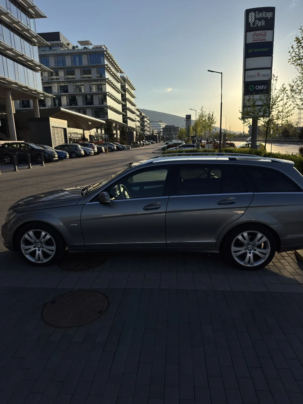 Mercedes-Benz C 200, снимка 4 - Автомобили и джипове - 56643482