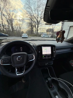 Volvo XC40 B3 Mild Hybrid, снимка 9