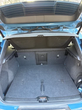 Volvo XC40 B3 Mild Hybrid, снимка 13