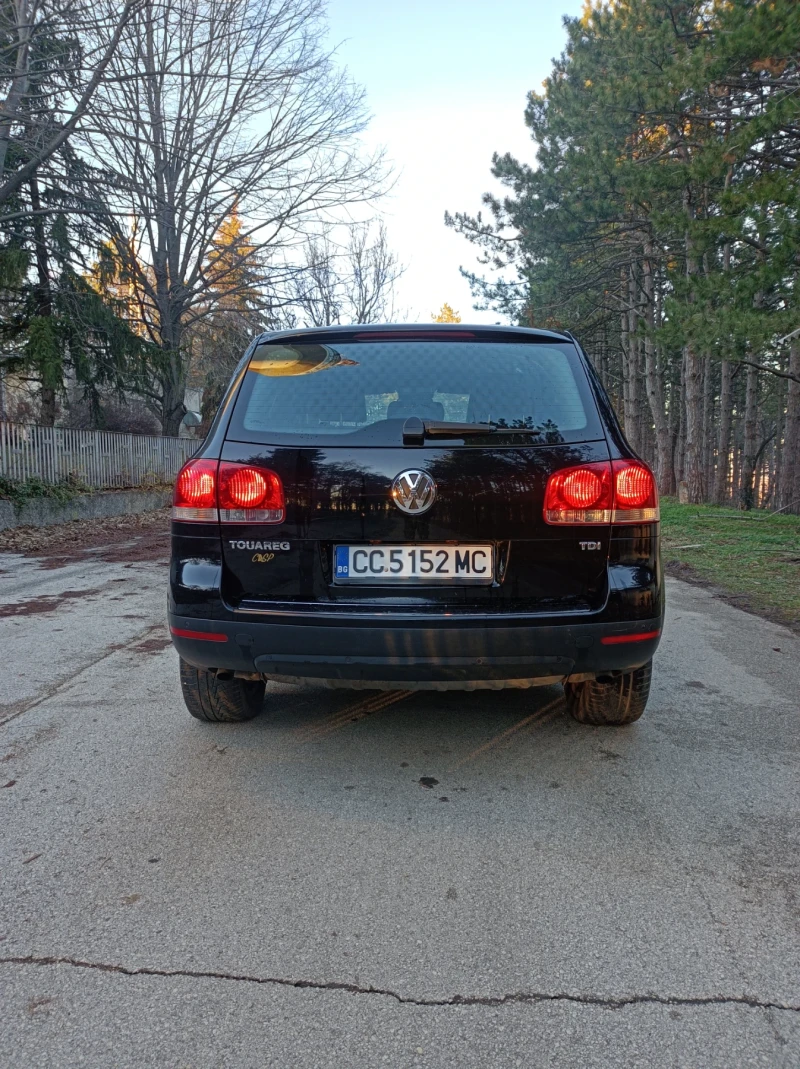 VW Touareg, снимка 2 - Автомобили и джипове - 48513300