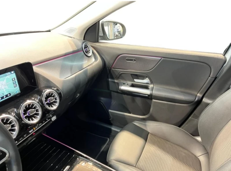 Mercedes-Benz EQA 250 Progressive Ambient Kamera, снимка 4 - Автомобили и джипове - 52662985