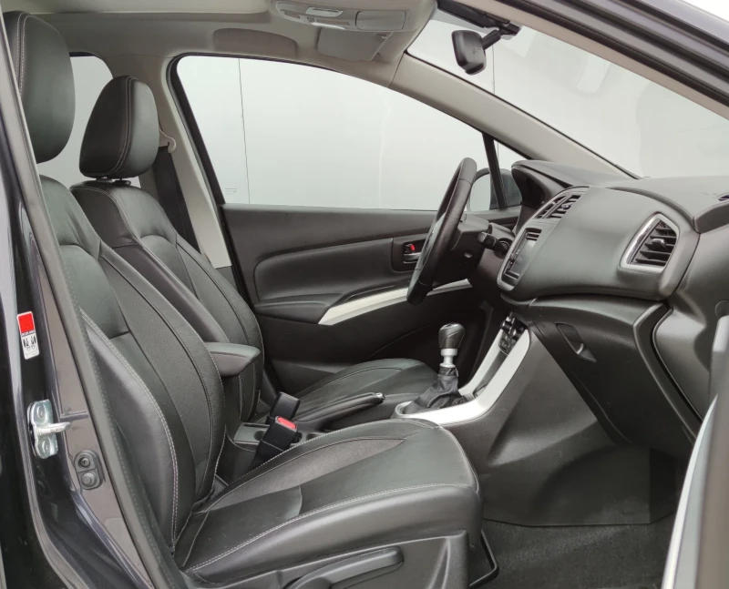 Suzuki SX4 S-Cross 1.6DDIS* 120к.с* 4х4* , снимка 11 - Автомобили и джипове - 51418508