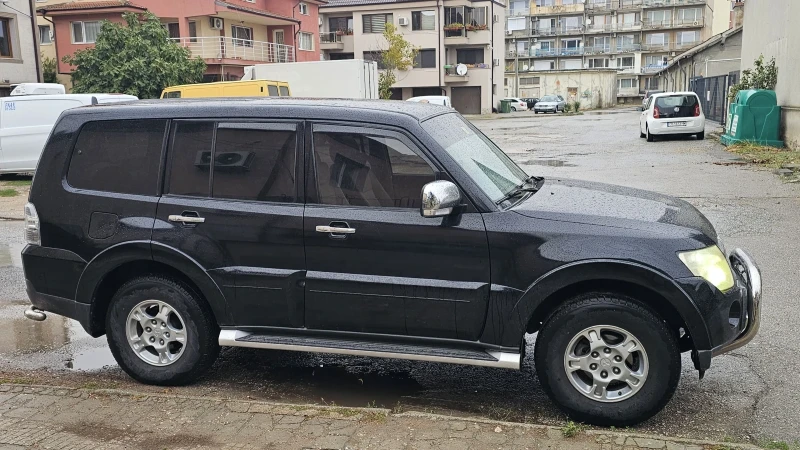 Mitsubishi Pajero 4, снимка 3 - Автомобили и джипове - 52657403