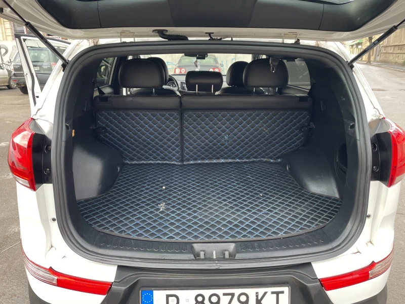Kia Sportage, снимка 11 - Автомобили и джипове - 52937926