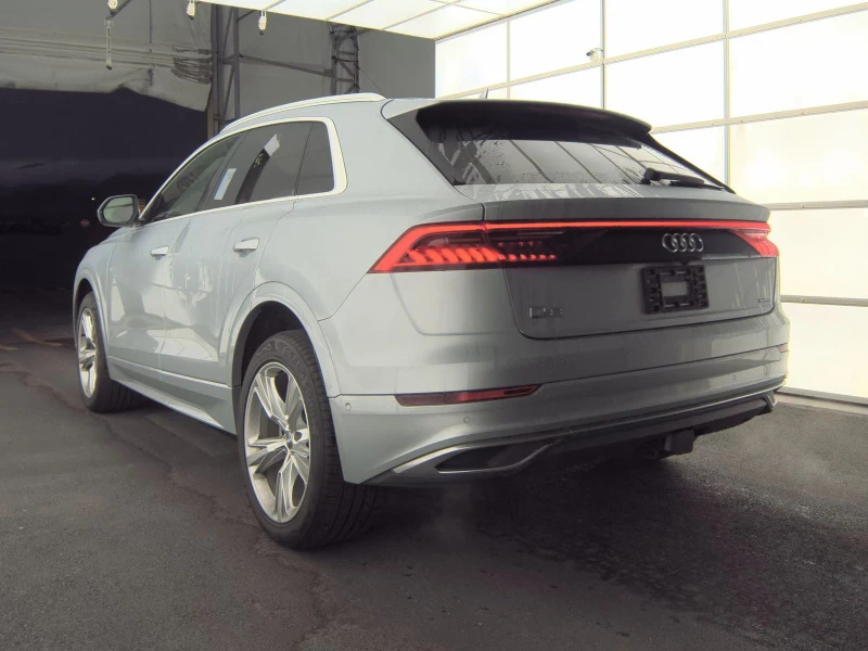 Audi Q8 TOP DEAL, снимка 5 - Автомобили и джипове - 53101936