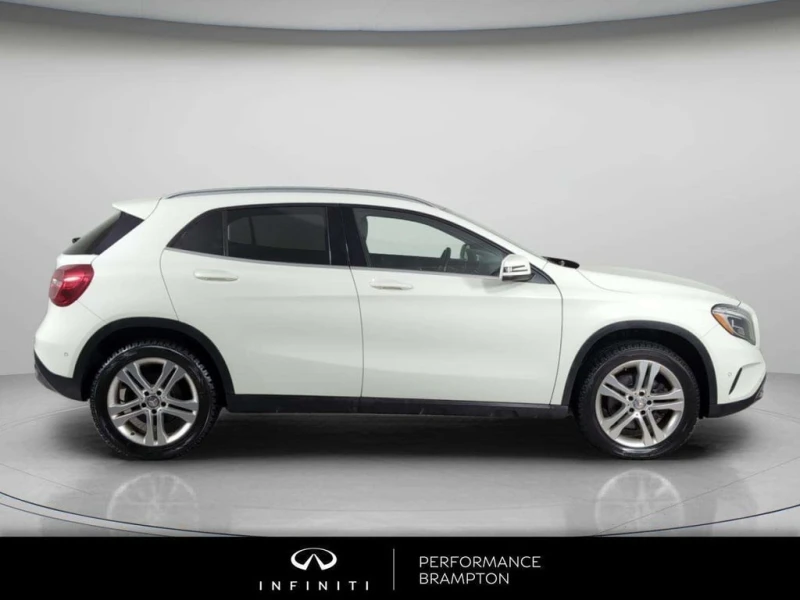 Mercedes-Benz GLA * GLA250 4 MATIC * CARFAX * ЦЕНА ДО БГ, снимка 4 - Автомобили и джипове - 53262661