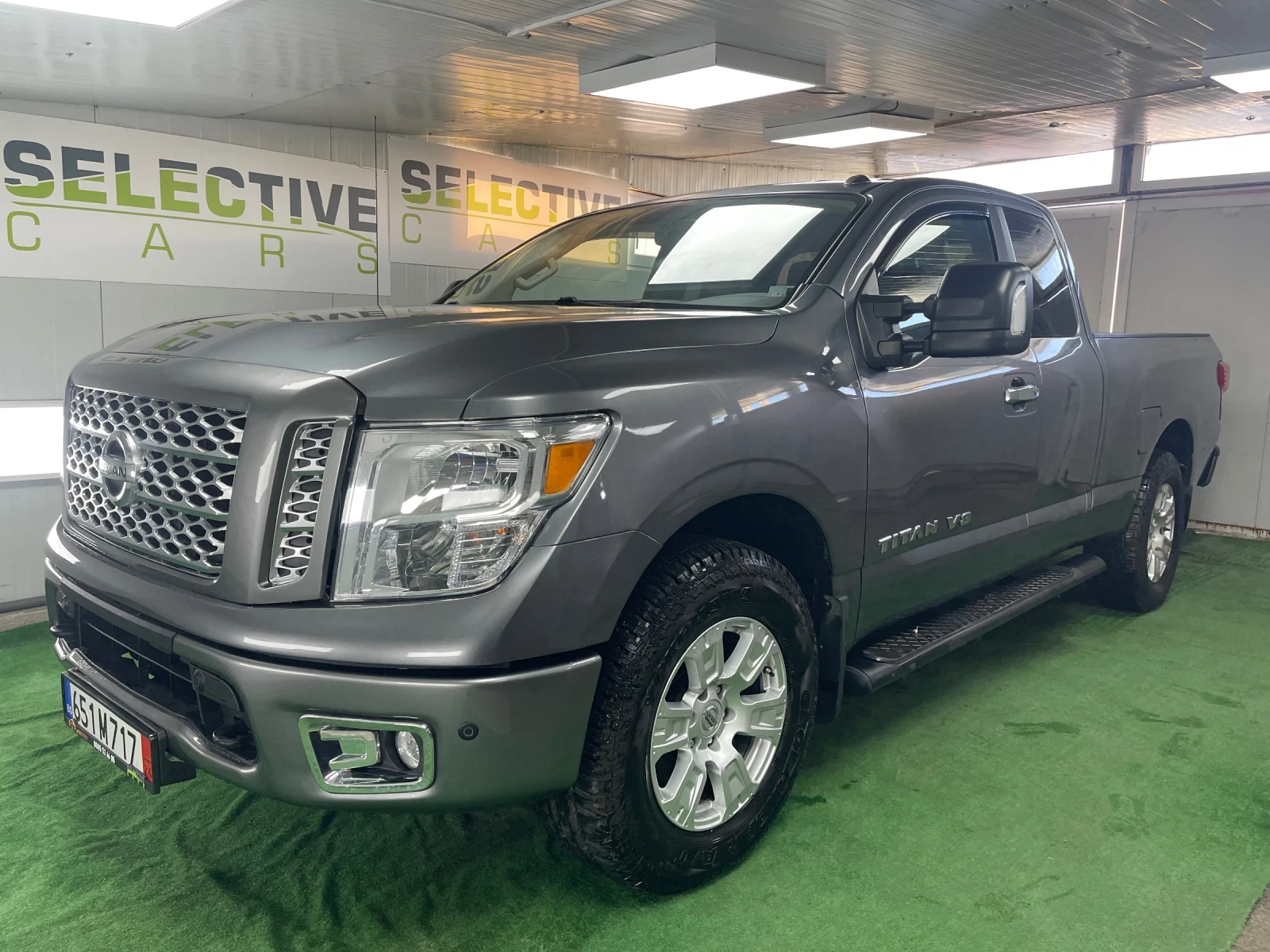 Nissan Titan crew cab SV AWD V8 - [1] 