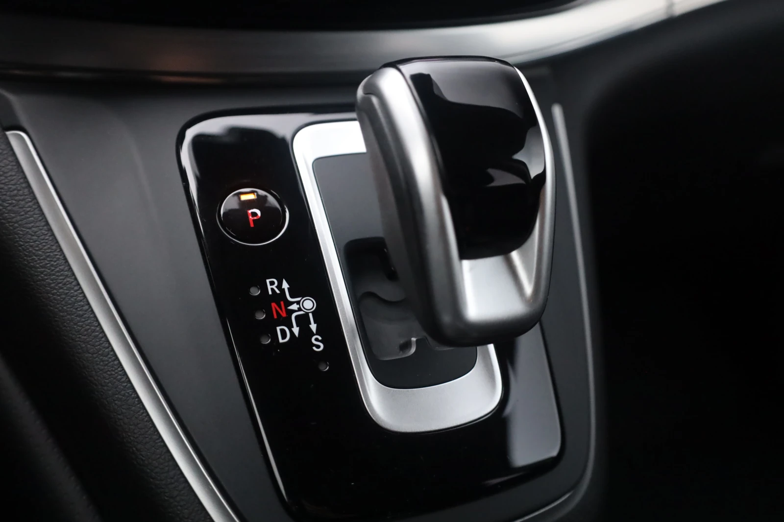 Honda Cr-v 1.6d Aut #KAM #LEDER Xenon 90Kkm #18Zoll #iCarbg | Mobile.bg � ����������� 15