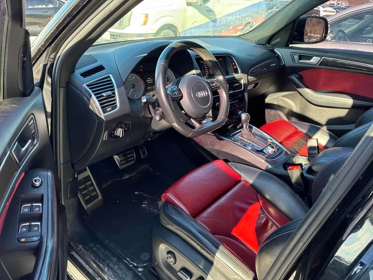 Audi SQ5 * Technik * CARFAX * КАМЕРА * ПОДГРЕВИ , снимка 5 - Автомобили и джипове - 53940684