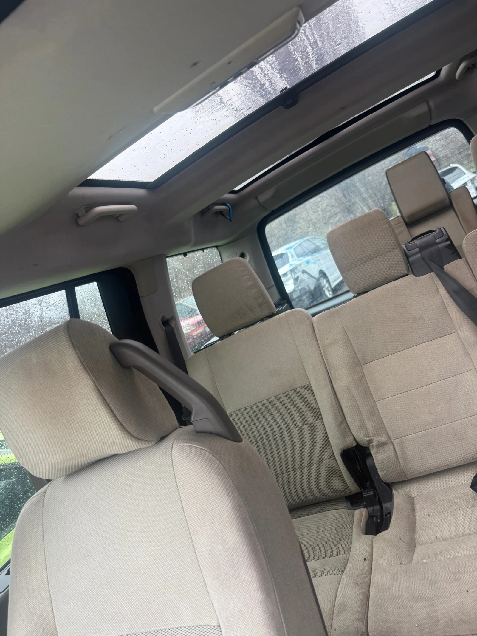 Land Rover Discovery, снимка 10 - Автомобили и джипове - 54215062