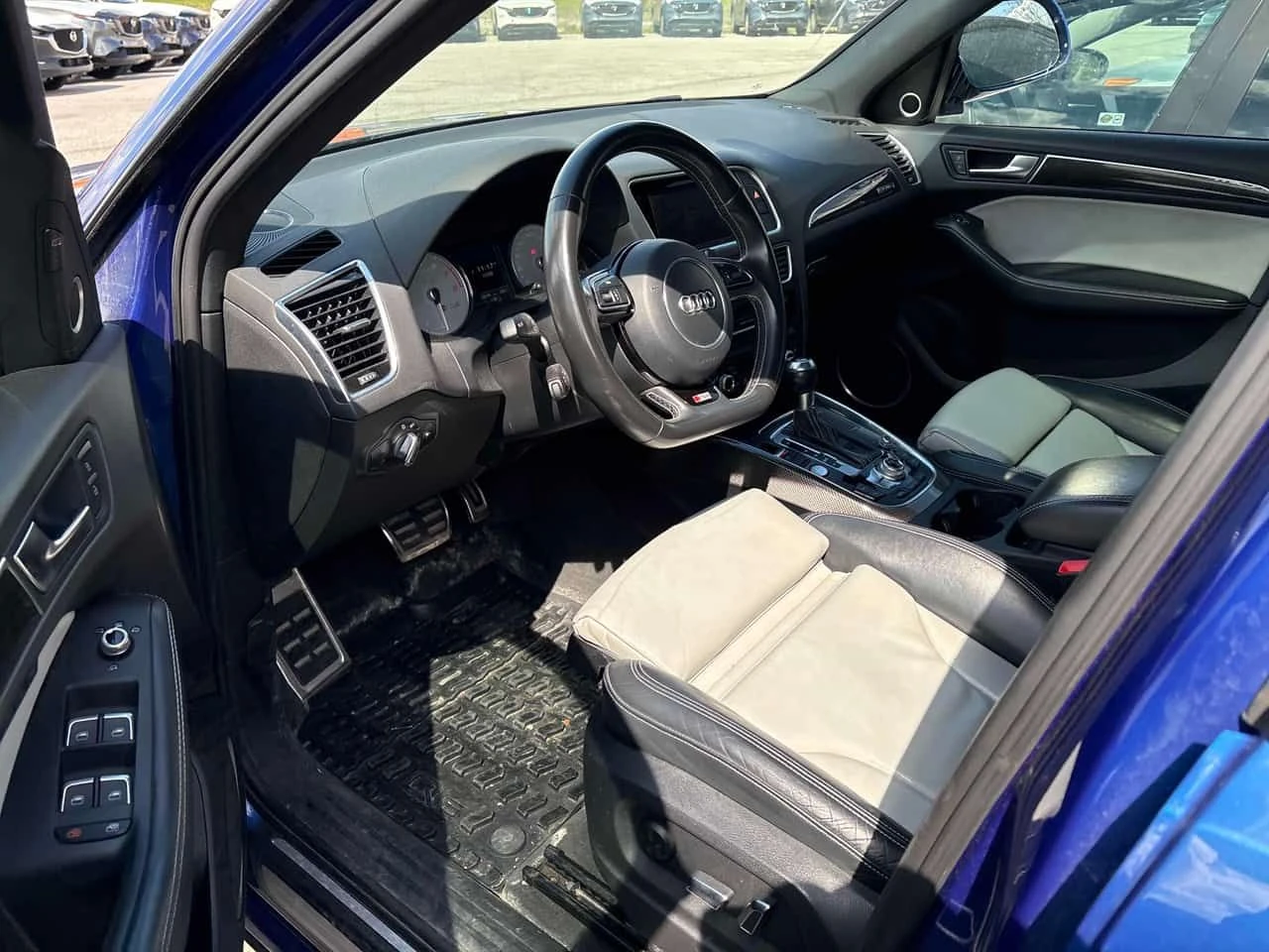 Audi SQ5 3.0T TECHNIK * FULL S LINE* ПАНОРАМА* ПОДГРЕВ* , снимка 7 - Автомобили и джипове - 54398074