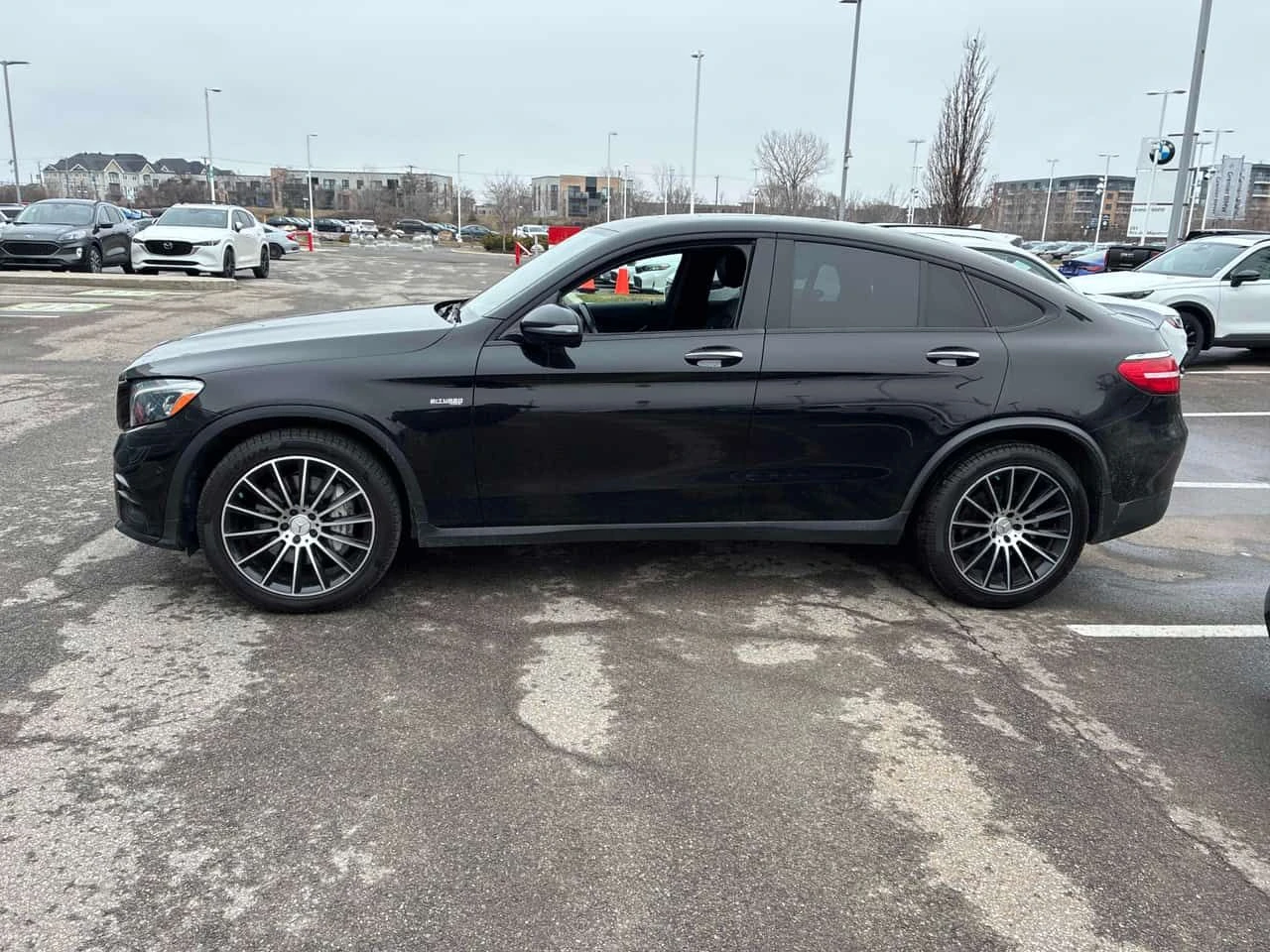 Mercedes-Benz GLC 43 AMG BURMESTER * PANO * KEYLESS *  ПОДГРЕВИ * CARFAX, снимка 2 - Автомобили и джипове - 54488202
