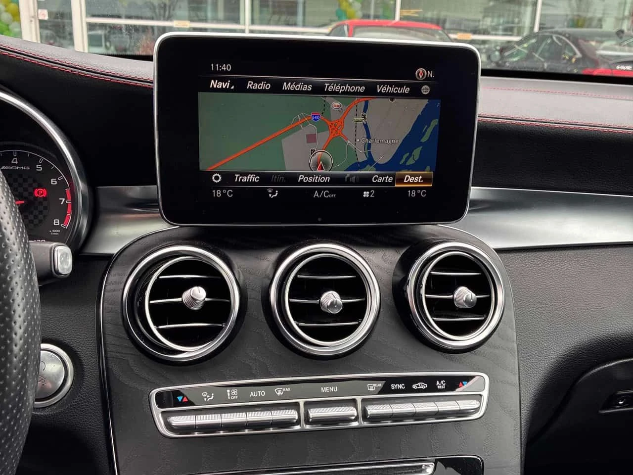Mercedes-Benz GLC 43 AMG BURMESTER * PANO * KEYLESS *  ПОДГРЕВИ * CARFAX, снимка 9 - Автомобили и джипове - 54488202
