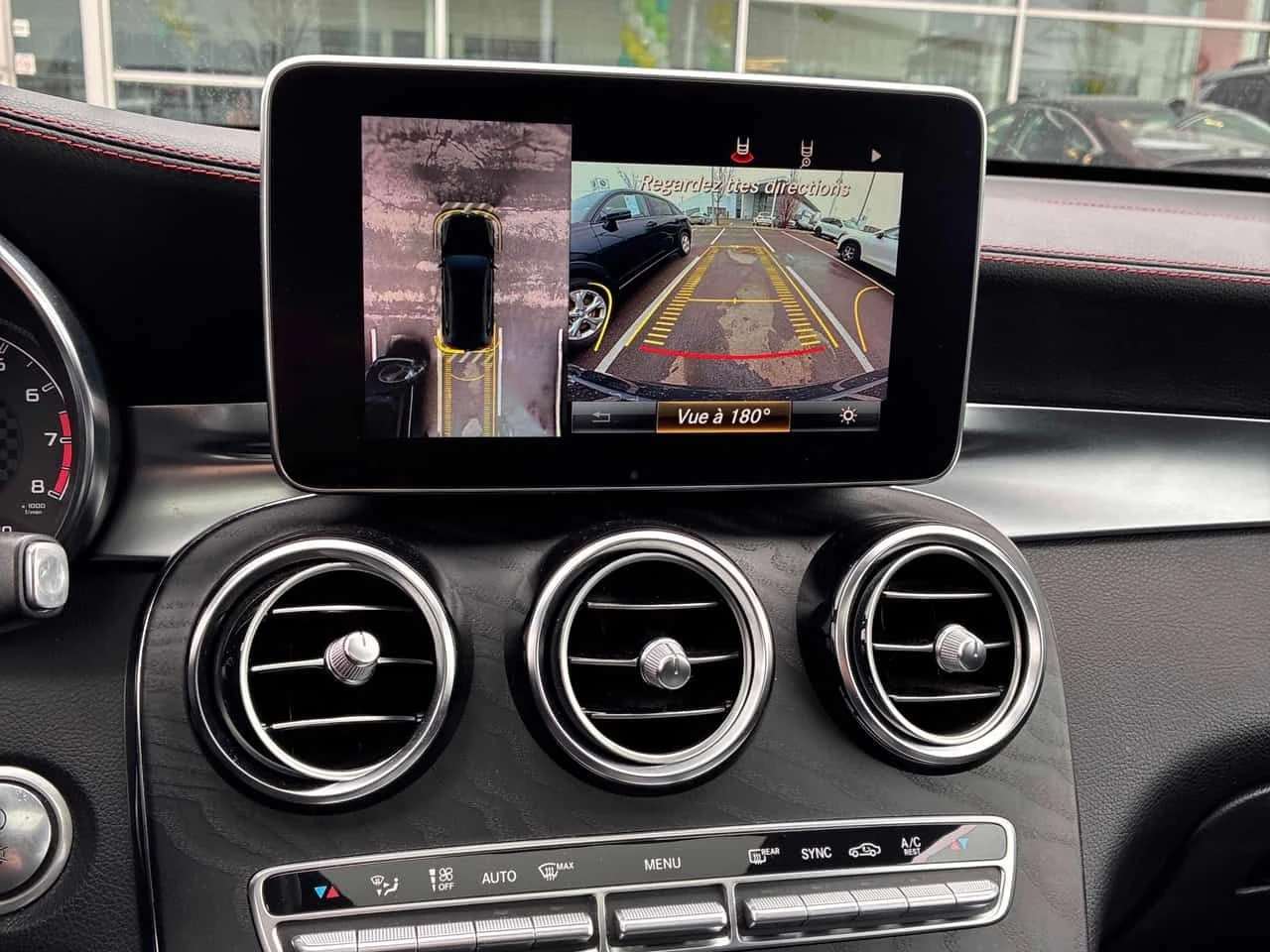 Mercedes-Benz GLC 43 AMG BURMESTER * PANO * KEYLESS *  ПОДГРЕВИ * CARFAX, снимка 11 - Автомобили и джипове - 54488202