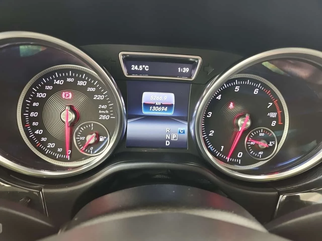 Mercedes-Benz GLE 400  AMG PACK | DISTRONIC | 360 | PANO | MEMORY | , снимка 11 - Автомобили и джипове - 54677629