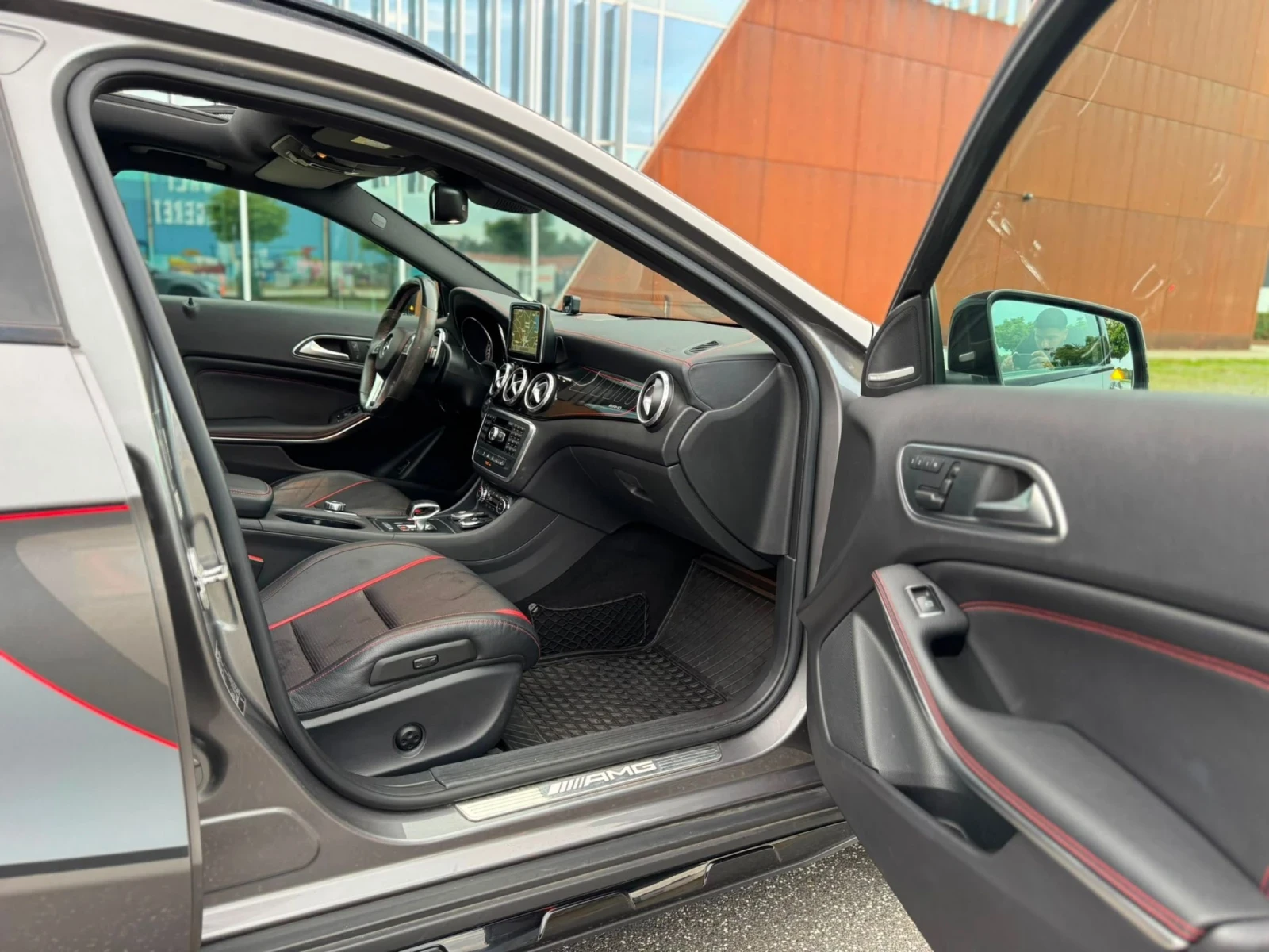 Mercedes-Benz GLA 45 AMG ?Очакван внос AMG EDITION 1CARBONPANOHKCAMRED , снимка 9 - Автомобили и джипове - 55379513