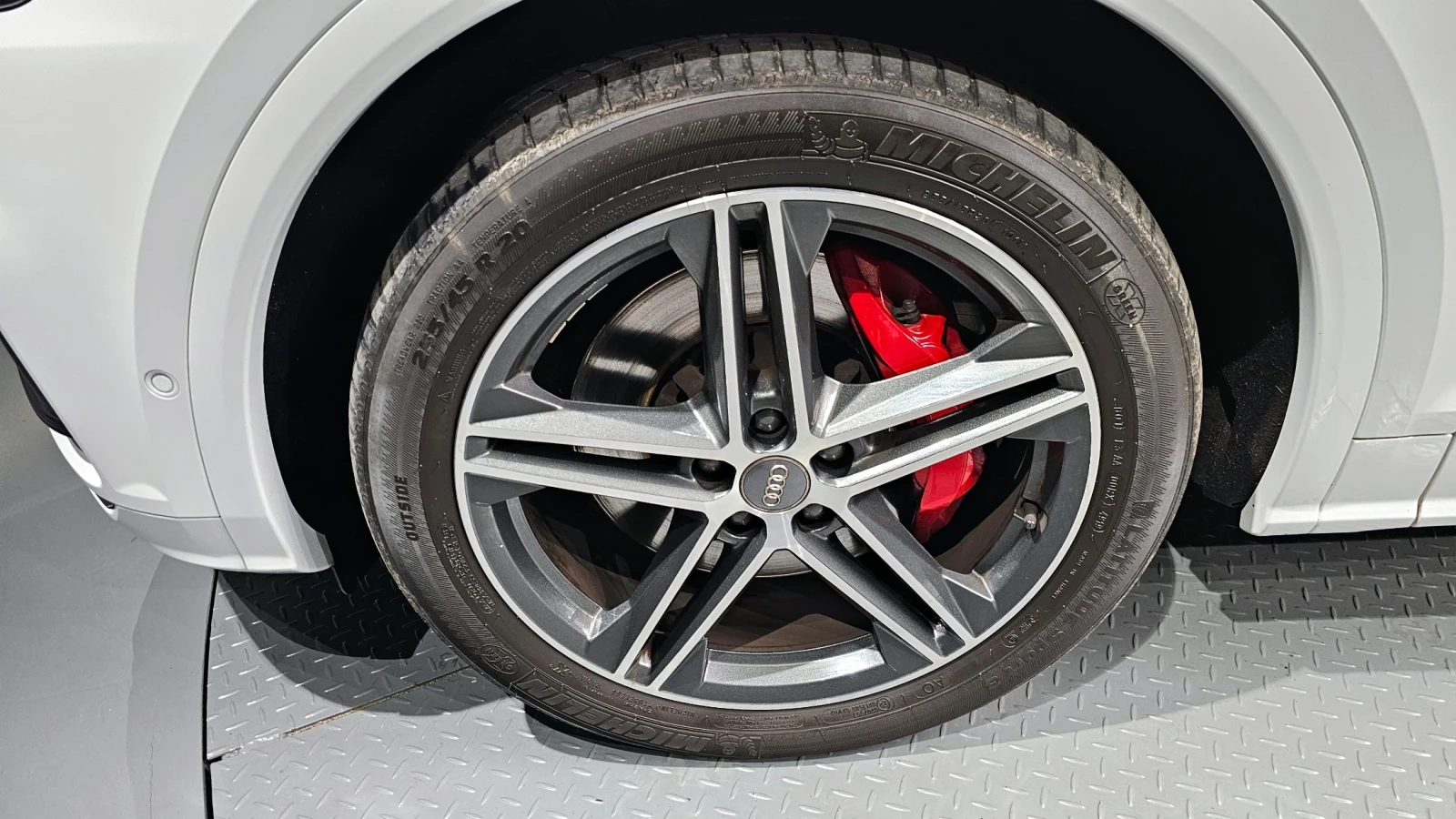 Audi SQ5 ЕЛ. БАГАЖНИК* HUD* 360* BLIND SPOT* КРАЙНА ЦЕНА, снимка 5 - Автомобили и джипове - 55593592
