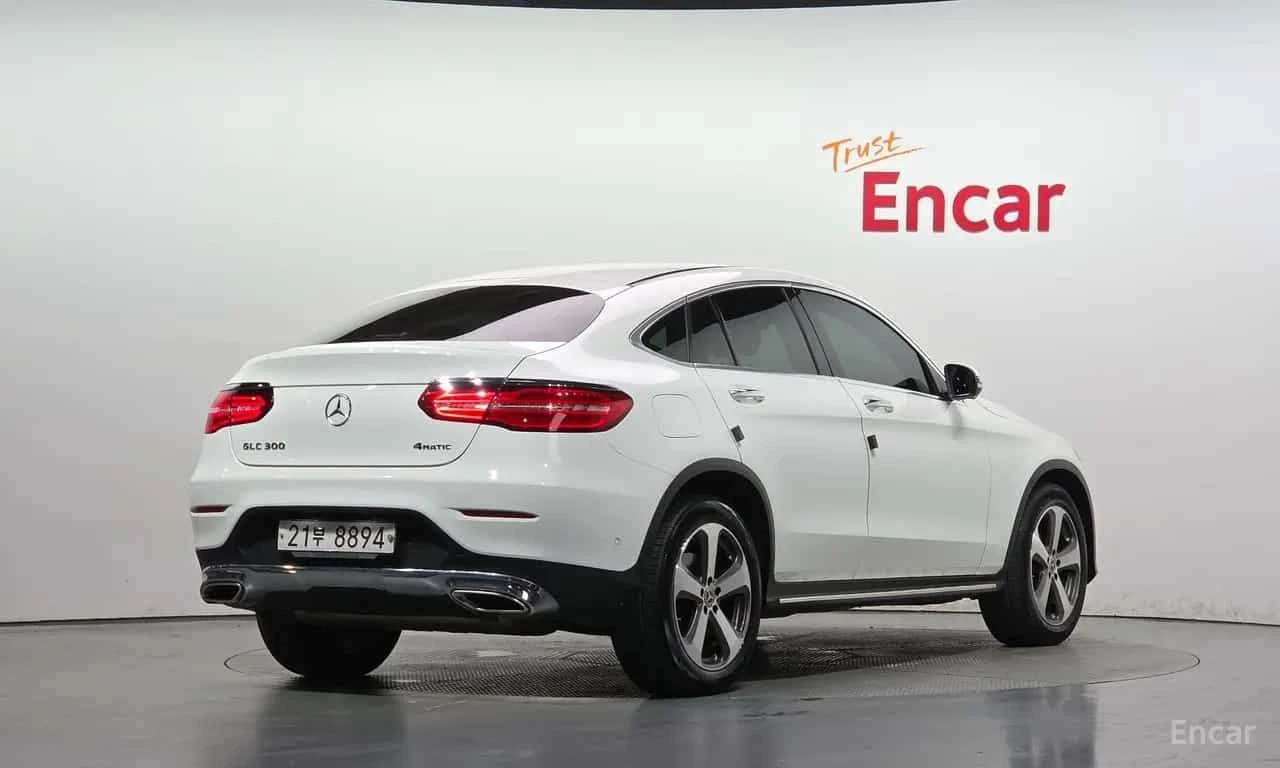 Mercedes-Benz GLC * GCL300 4MATIC Coupe * ЦЕНА ДО БГ, снимка 2 - Автомобили и джипове - 55606332