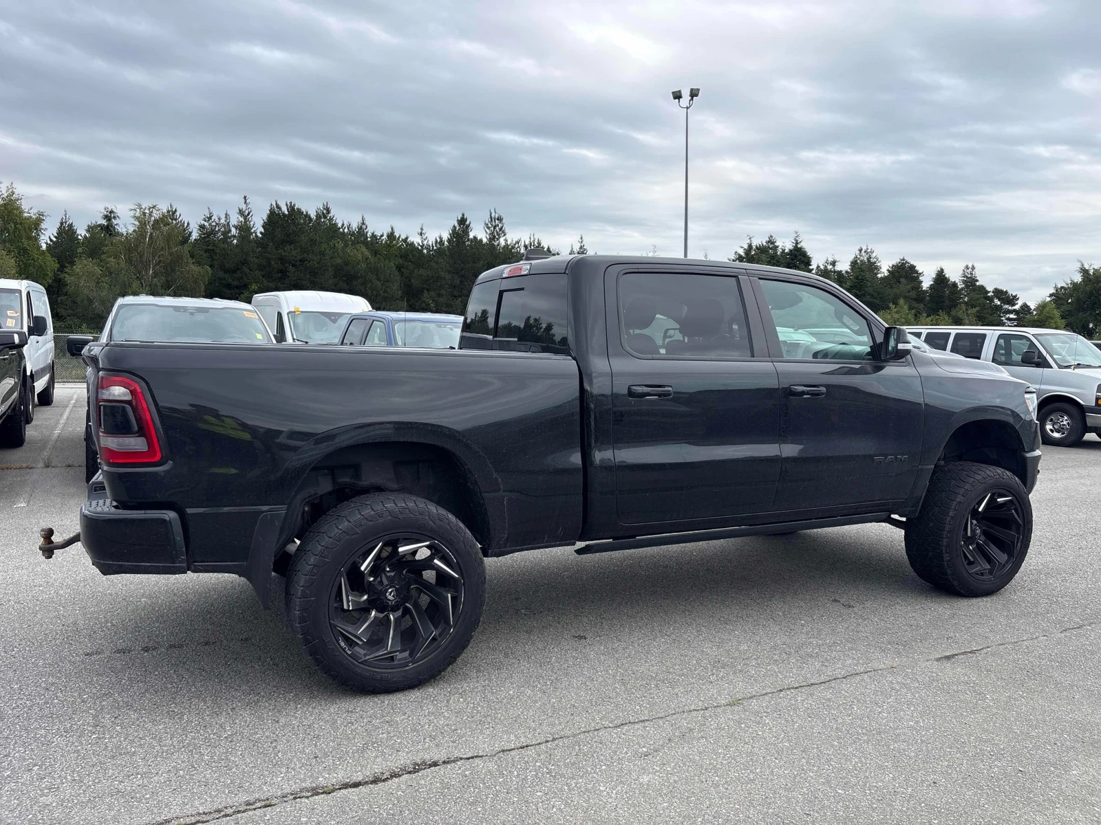 Dodge RAM 1500 SPORT / ОБДУХВАНЕ / TOP ЦЕНА ДО БЪЛГАРИЯ !!!, снимка 4 - Автомобили и джипове - 55771969