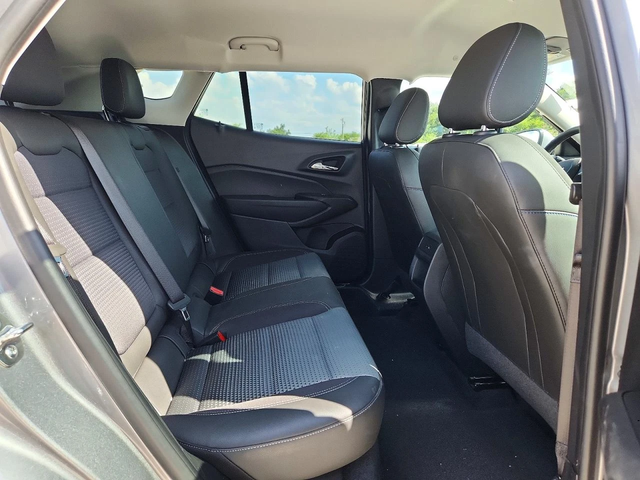 Chevrolet Trax 1.2l 1Lt, снимка 10 - Автомобили и джипове - 56034582