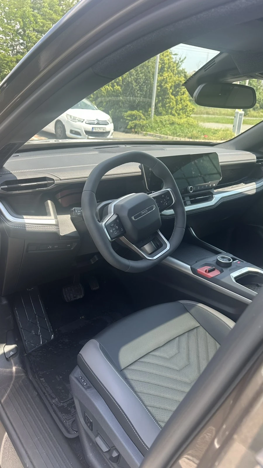 Jeep Compass e-HYBRID 48V petrol, снимка 14 - Автомобили и джипове - 56293817