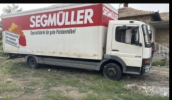 Mercedes-Benz 815 Furgon, снимка 2 - Камиони - 55595613