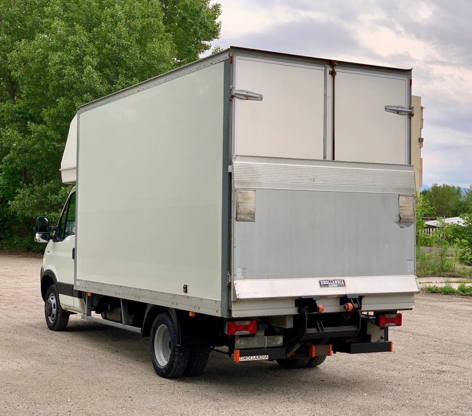 Iveco Daily 3.0* 183ХИЛ.КМ* КЛИМАТИК* ПАДАЩ БОРД* FACELIFT - изображение 5