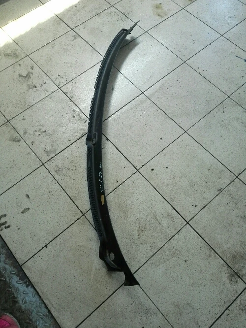 Кора под предни чистачки Ауди А6