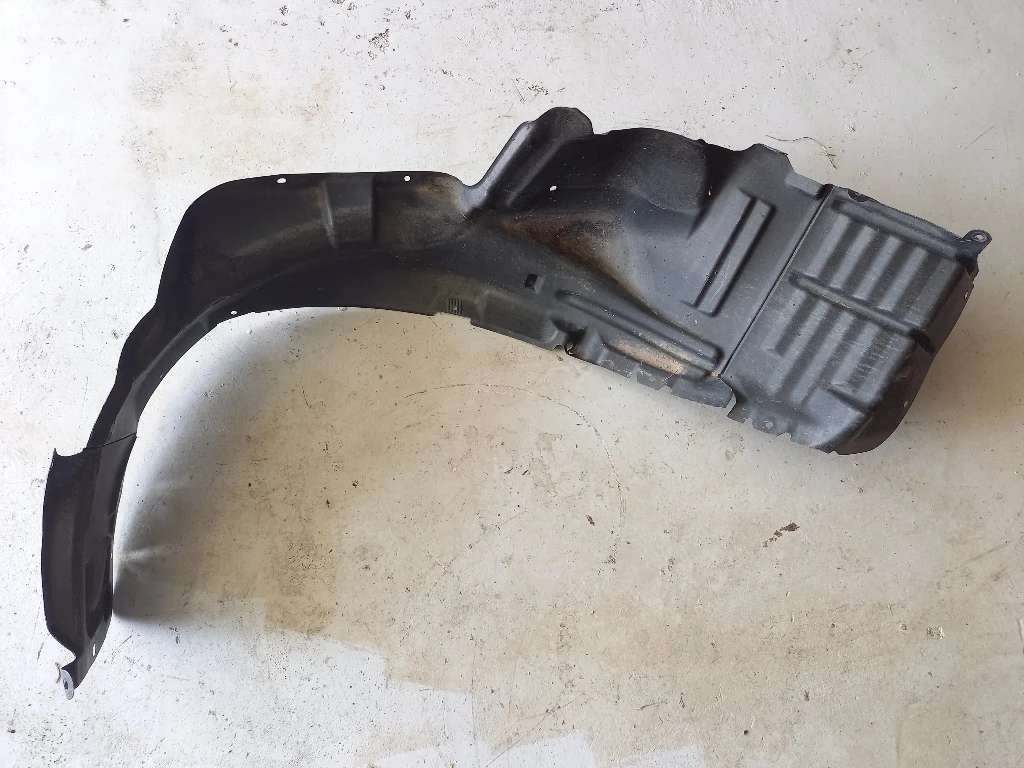 Подкалник преден ляв Мицубиши Лансер 2.0Б 