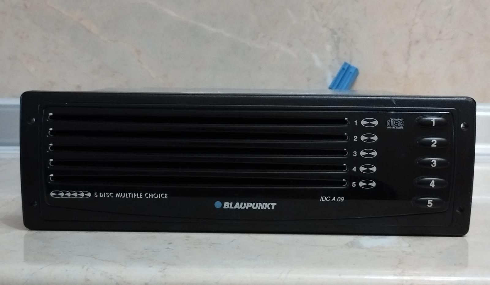 BLAUPUNKT IDC-A09 , 5-������ ������� �� ����� ��� ����� | Mobile.bg � ����������� 1