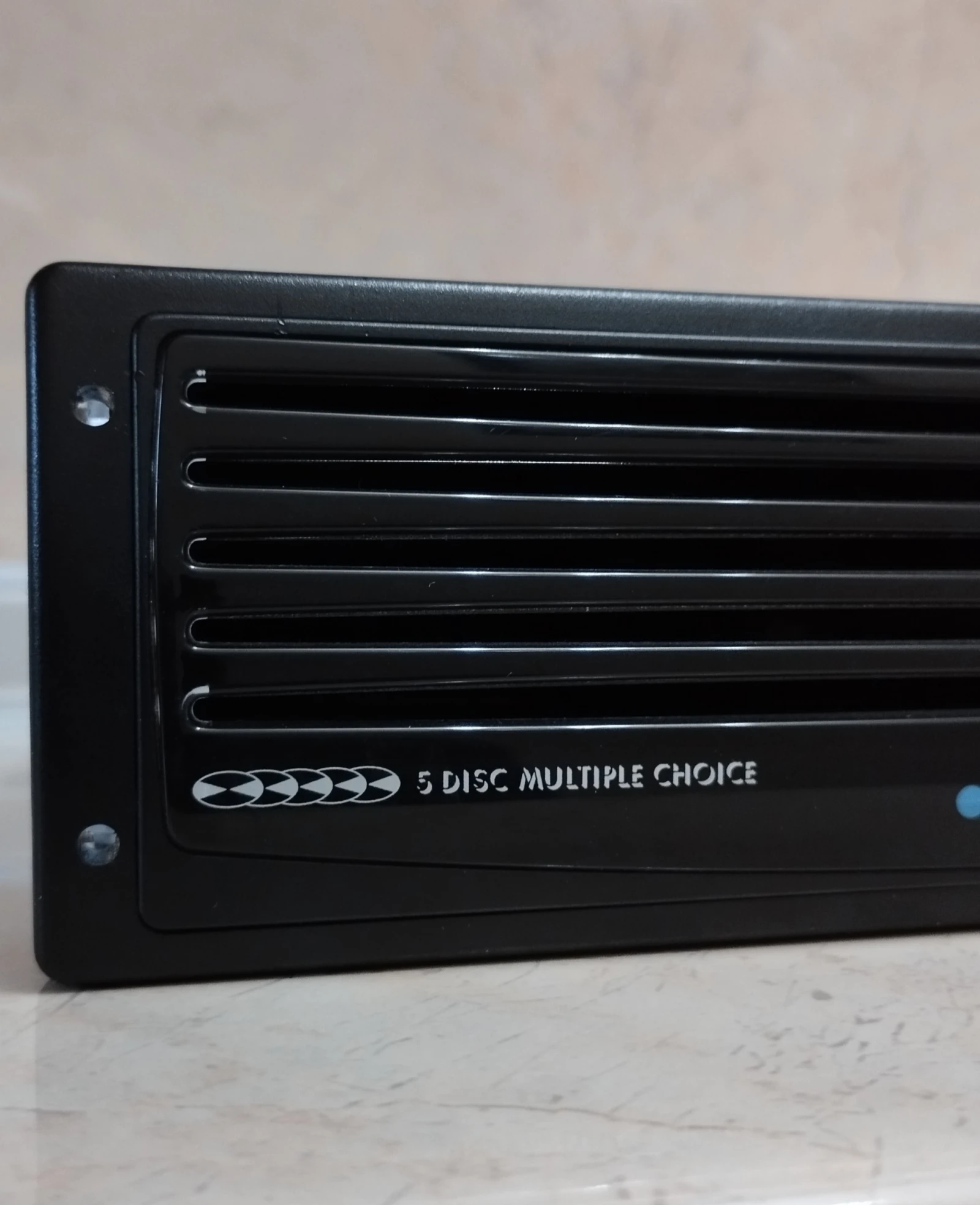 BLAUPUNKT IDC-A09 , 5-������ ������� �� ����� ��� ����� | Mobile.bg � ����������� 2