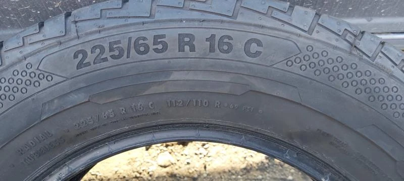 Гуми Зимни 225/65R16, снимка 8 - Гуми и джанти - 31141728