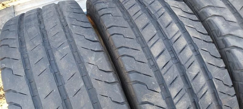 Гуми Зимни 225/65R16, снимка 3 - Гуми и джанти - 31141728