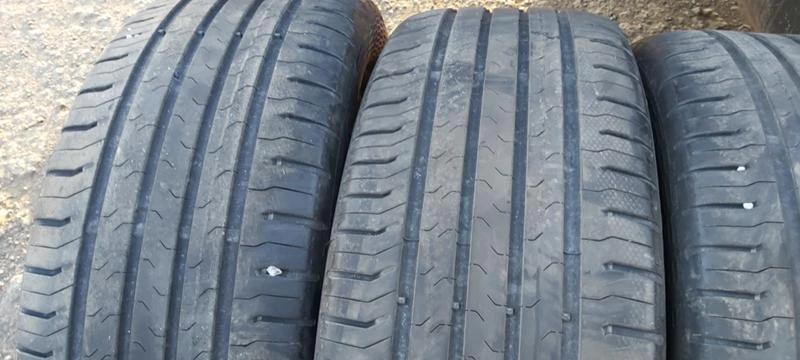 Гуми Летни 215/55R17, снимка 2 - Гуми и джанти - 31148271