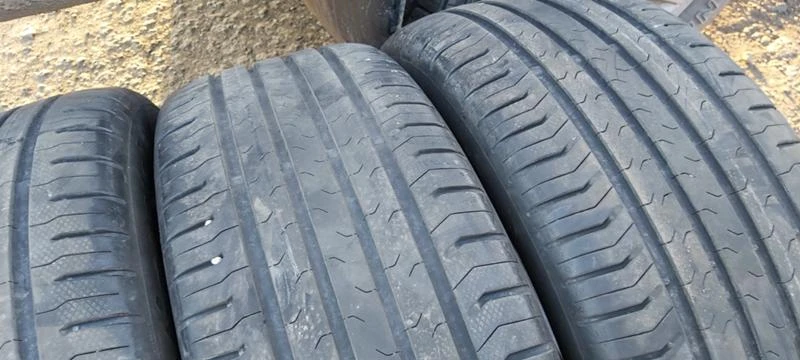 Гуми Летни 215/55R17, снимка 3 - Гуми и джанти - 31148271