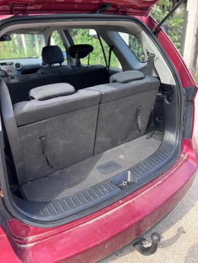 Kia Carens, снимка 8