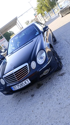 Mercedes-Benz E 320, снимка 7