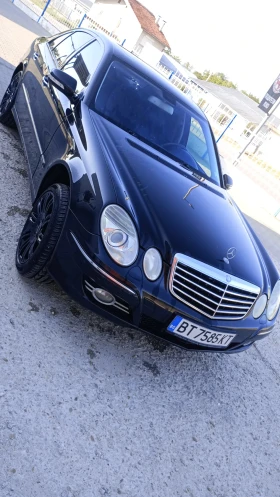 Mercedes-Benz E 320, снимка 8