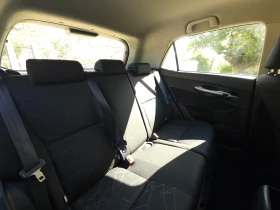 Toyota Auris, снимка 8