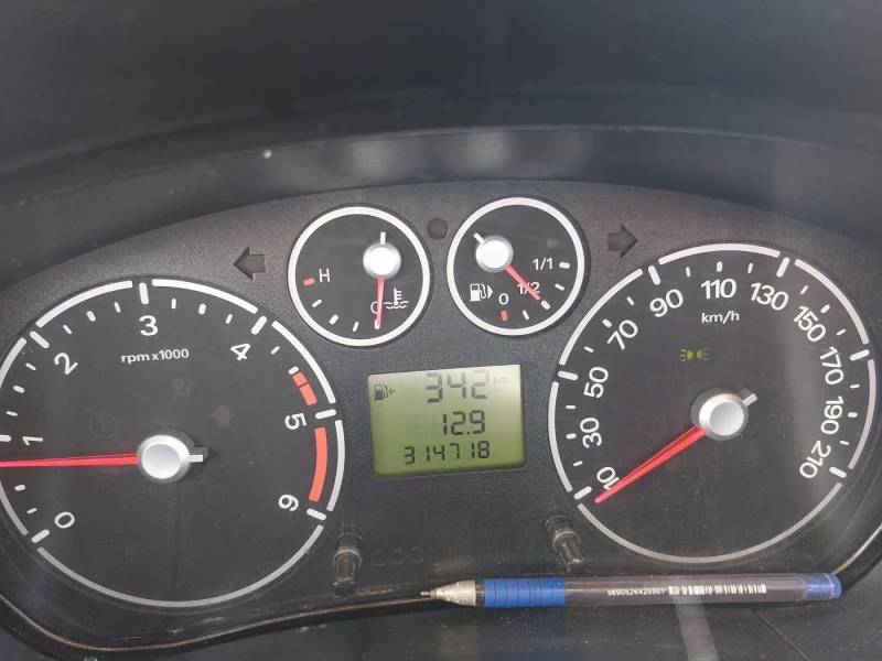 Ford Connect, снимка 8 - Автомобили и джипове - 52277056