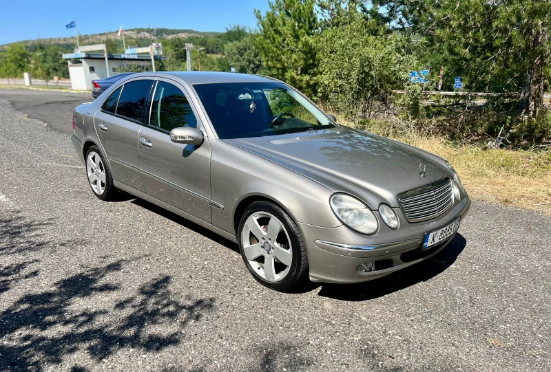 Mercedes-Benz E 270, снимка 6 - Автомобили и джипове - 46715577