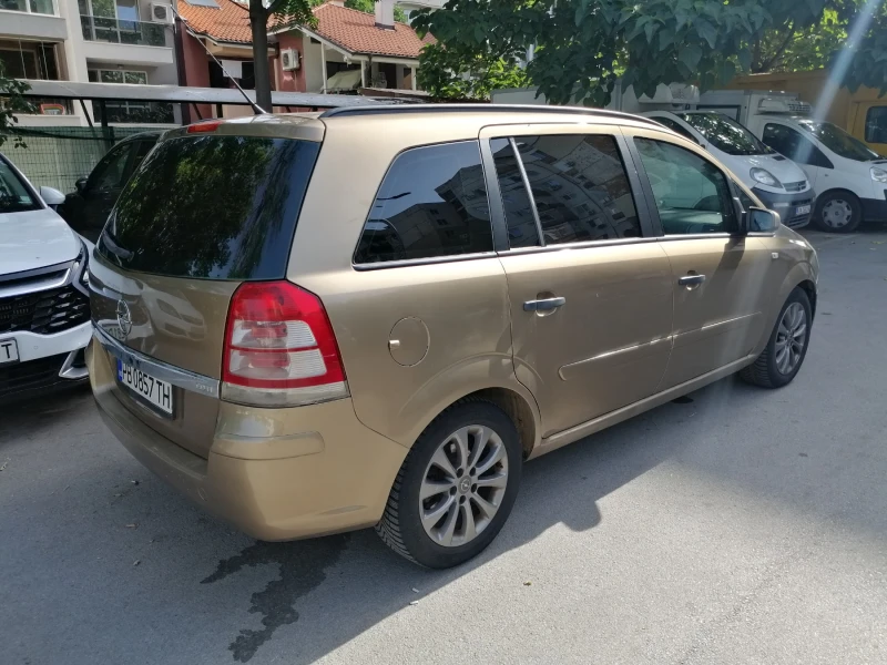 Opel Zafira, снимка 7 - Автомобили и джипове - 47301473