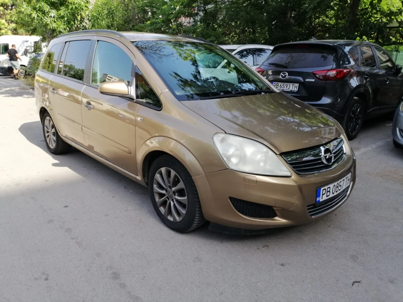 Opel Zafira, снимка 1 - Автомобили и джипове - 47301473