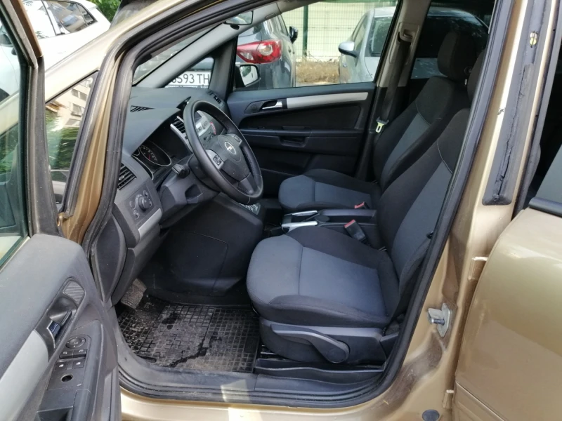 Opel Zafira, снимка 10 - Автомобили и джипове - 46922795