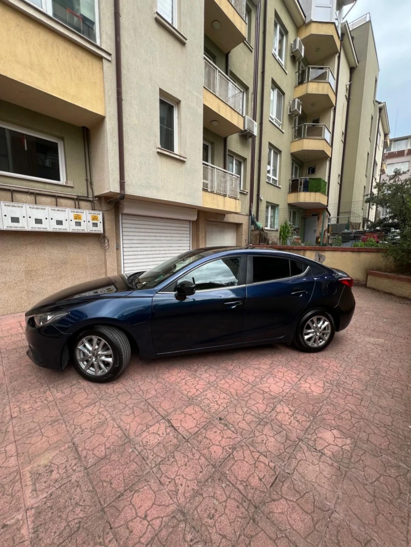 Mazda 3, снимка 1 - Автомобили и джипове - 47657083