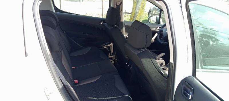 Peugeot 308 1.6HDI KLIMATRONIK 90 PS, снимка 11 - Автомобили и джипове - 49450094