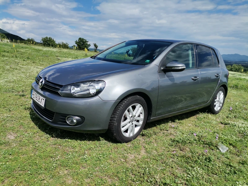 VW Golf 1.6, снимка 2 - Автомобили и джипове - 52304416