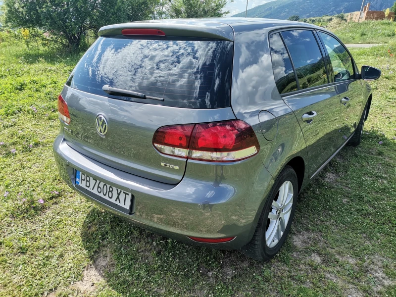 VW Golf 1.6, снимка 6 - Автомобили и джипове - 52304416