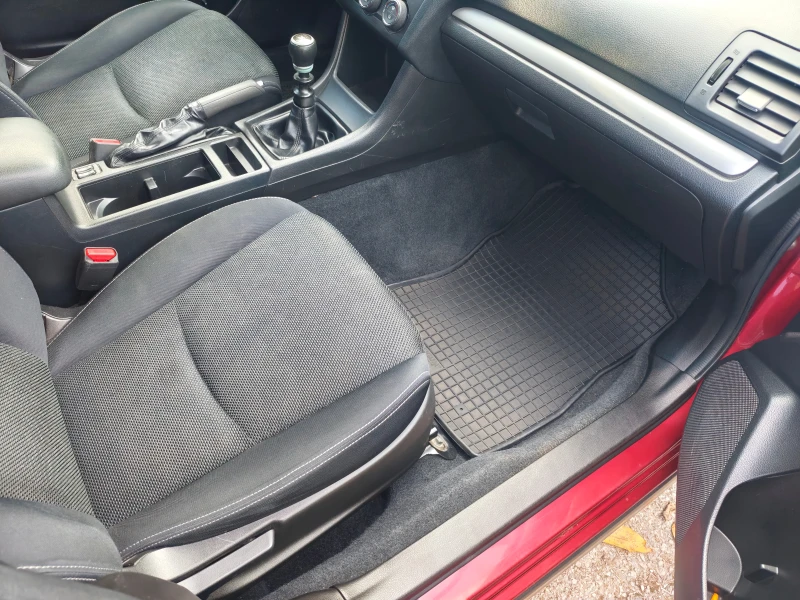 Subaru XV, снимка 17 - Автомобили и джипове - 52248665