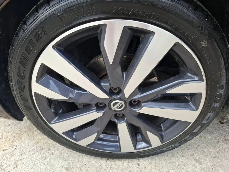 Nissan Micra Tekna Edition - Автоматик, снимка 11 - Автомобили и джипове - 52900657